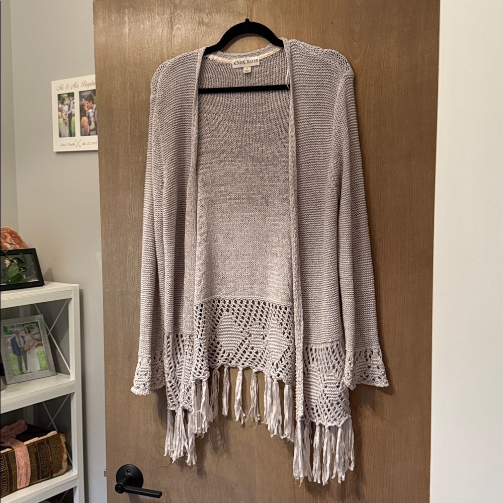 Knox Rose Light Gray Knit Cardigan